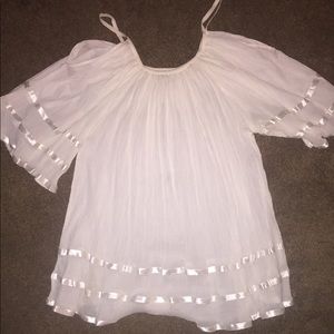 Cold shoulder peasant top.